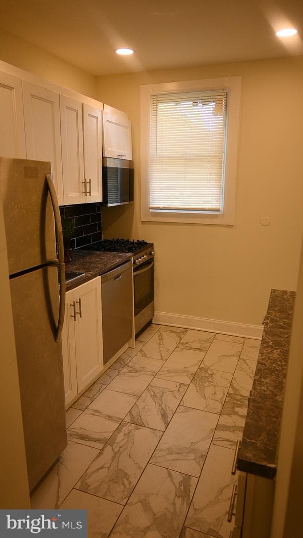 3613 Greenmount Avenue photo 12