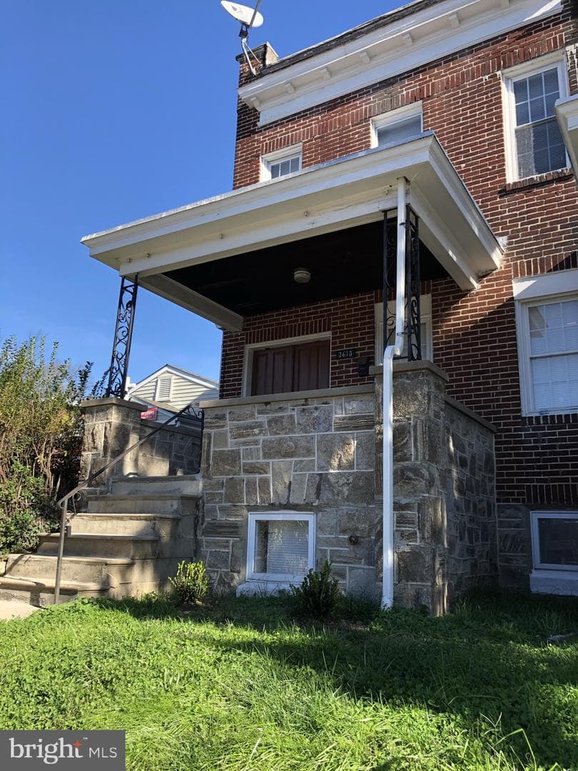 3613 Greenmount Avenue photo 2