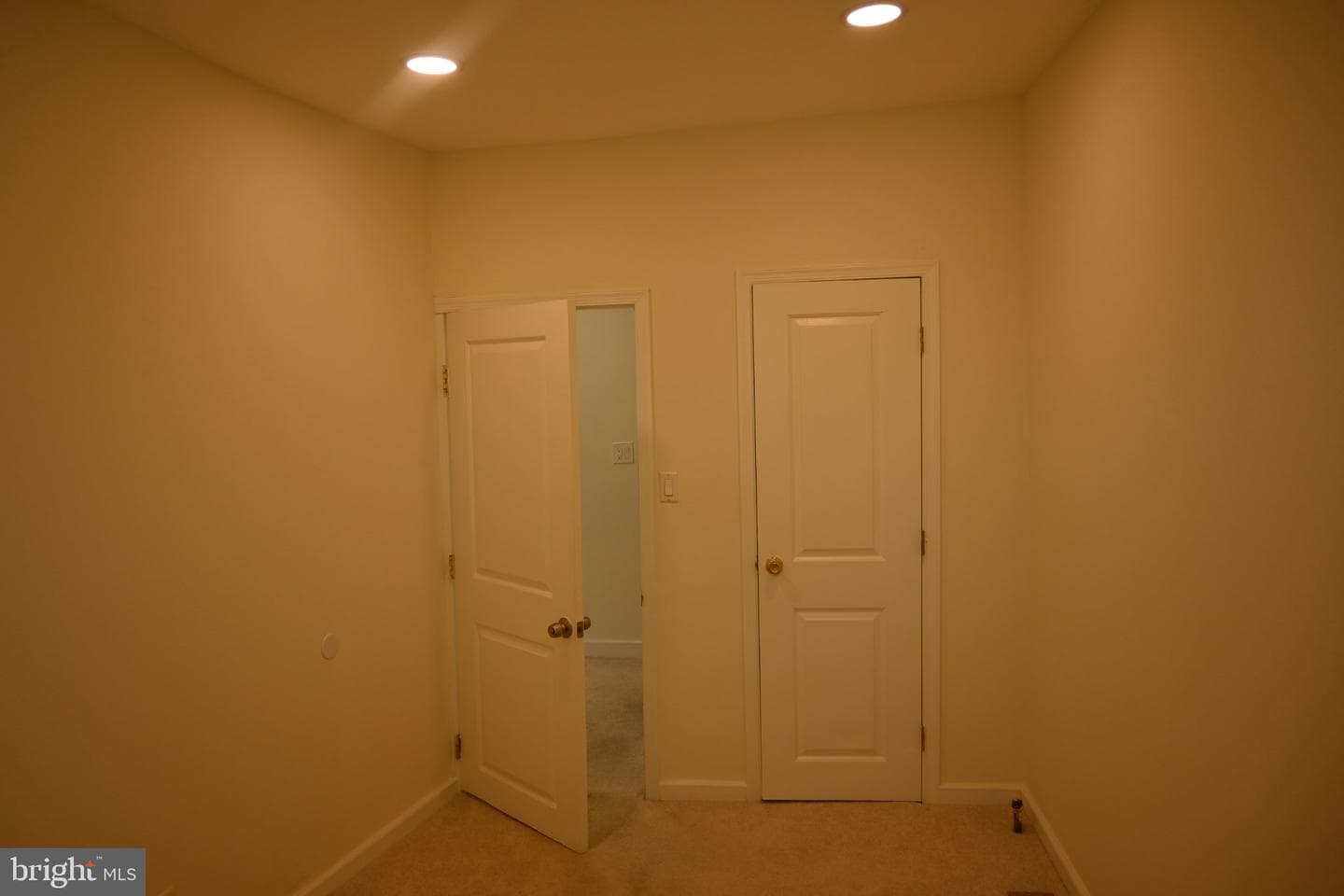 3613 Greenmount Avenue photo 20
