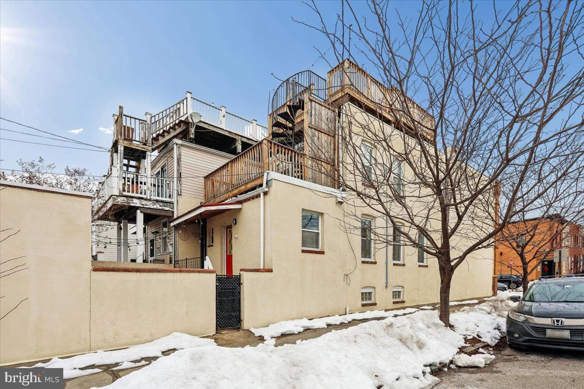 928 S Highland Avenue S photo 4