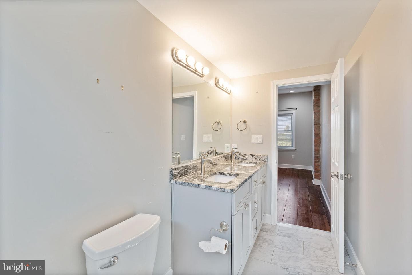 3819 Roland Avenue photo 19
