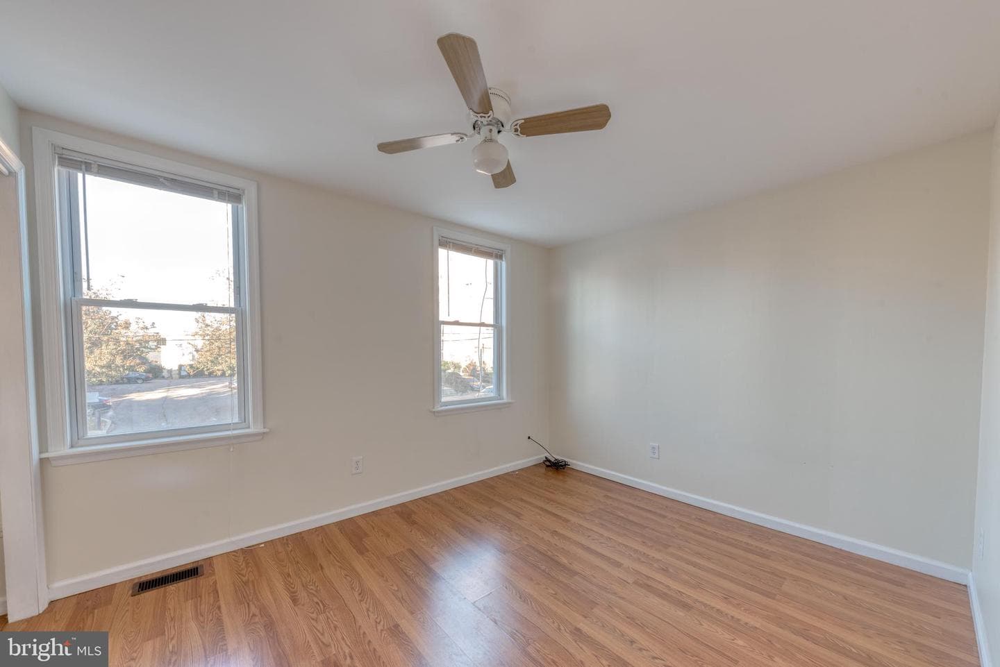 3821 Roland Avenue photo 12
