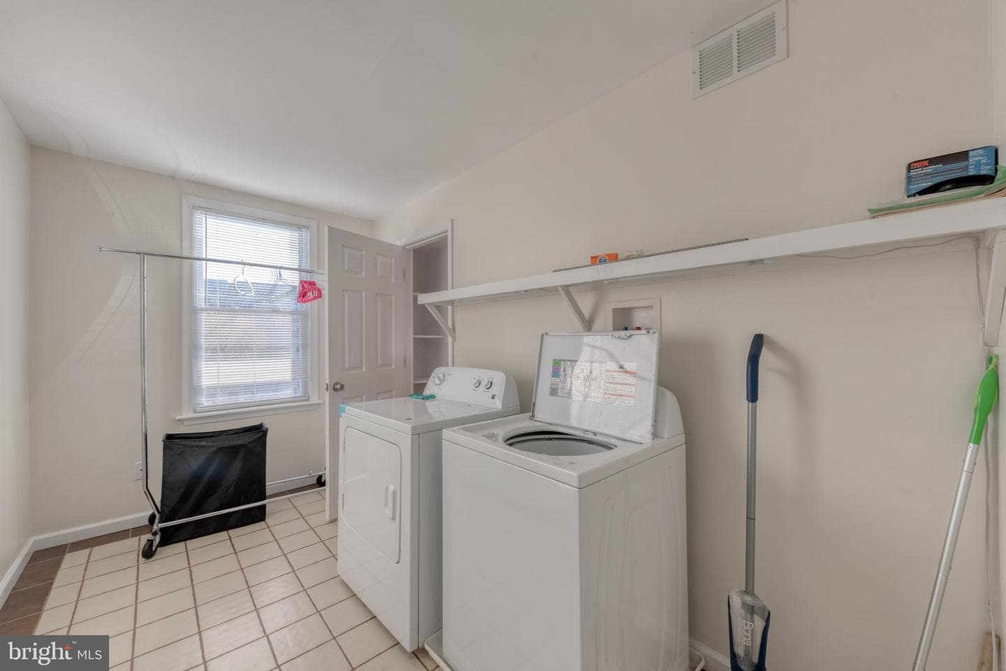 3821 Roland Avenue photo 15