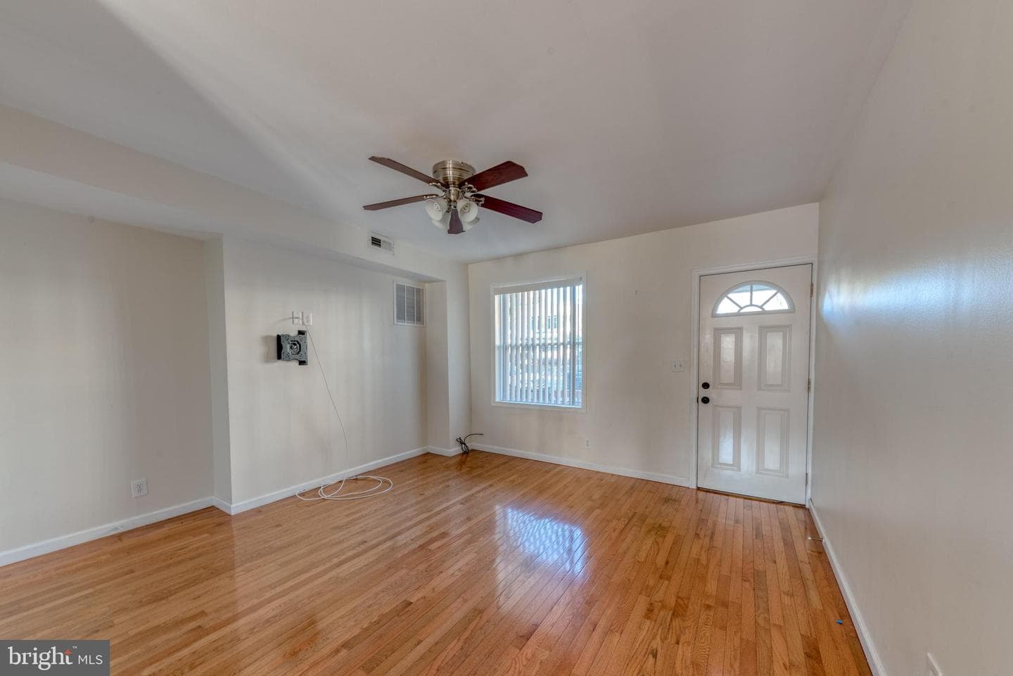 3821 Roland Avenue photo 6