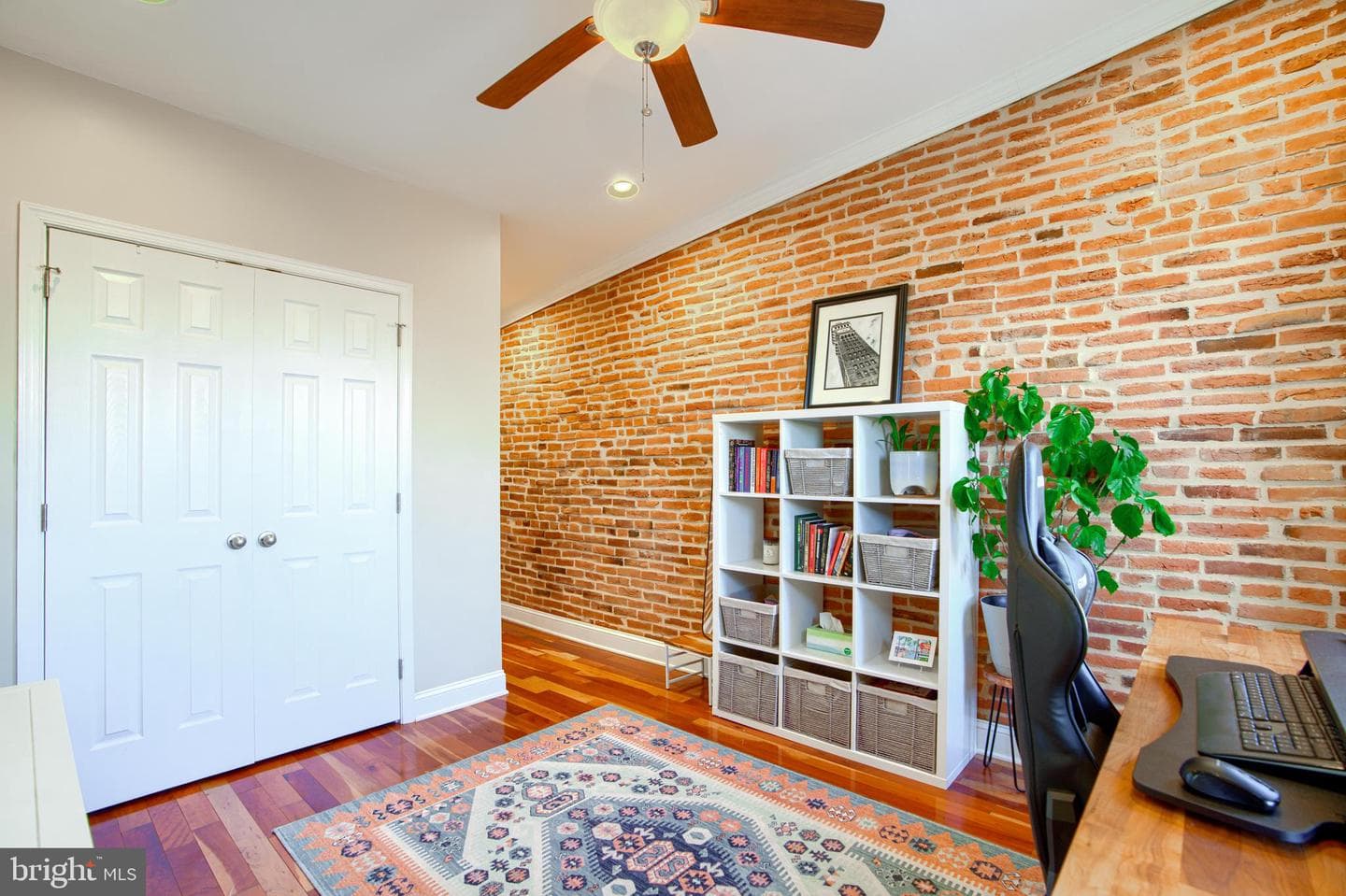 1446 Andre Street photo 16
