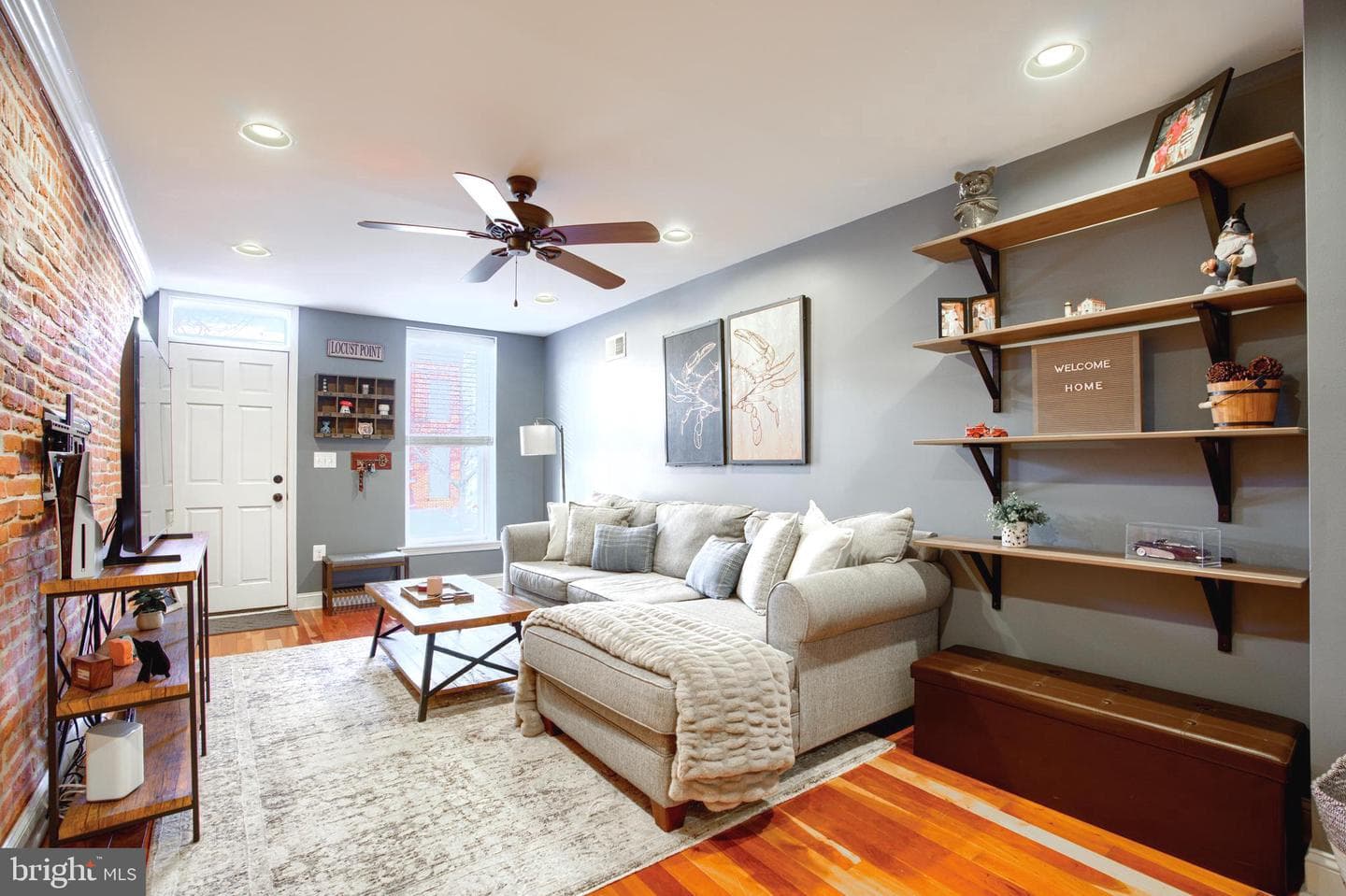 1446 Andre Street photo 6