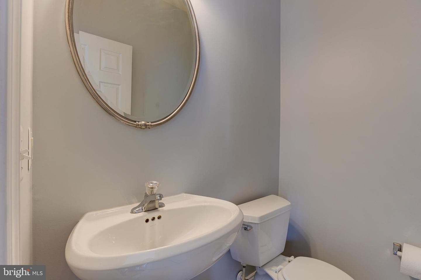 302 Scott Street photo 22