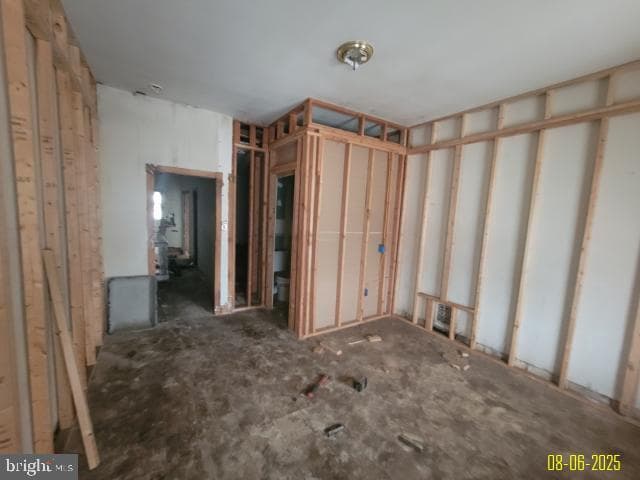 1818 Clifton Avenue photo 18