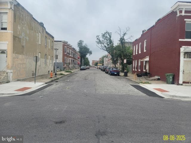 1818 Clifton Avenue photo 22