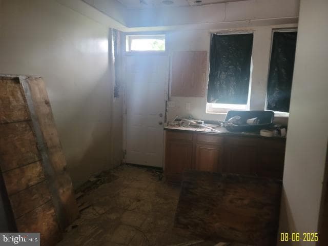 1818 Clifton Avenue photo 6