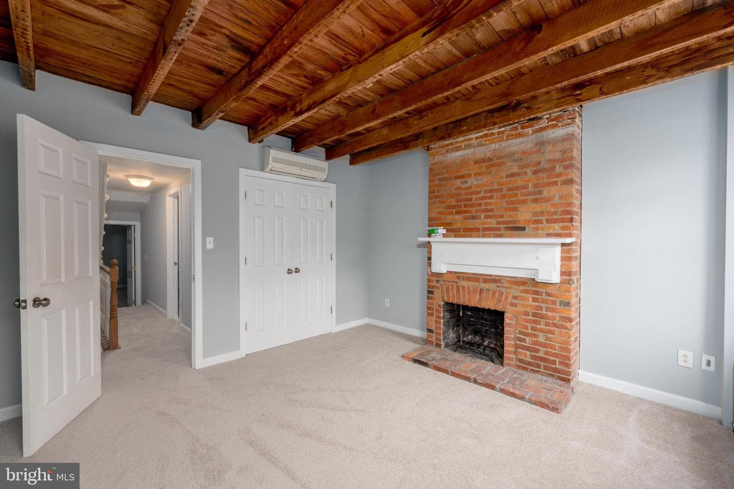 1826 E Lombard Street photo 13