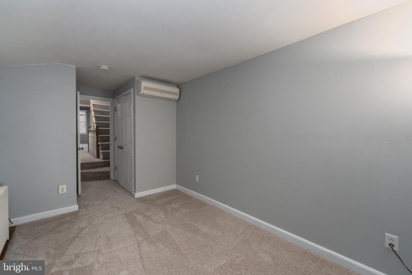 1826 E Lombard Street photo 19