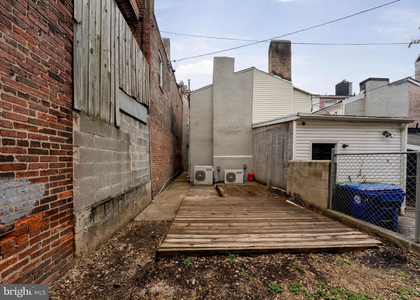 1826 E Lombard Street photo 28