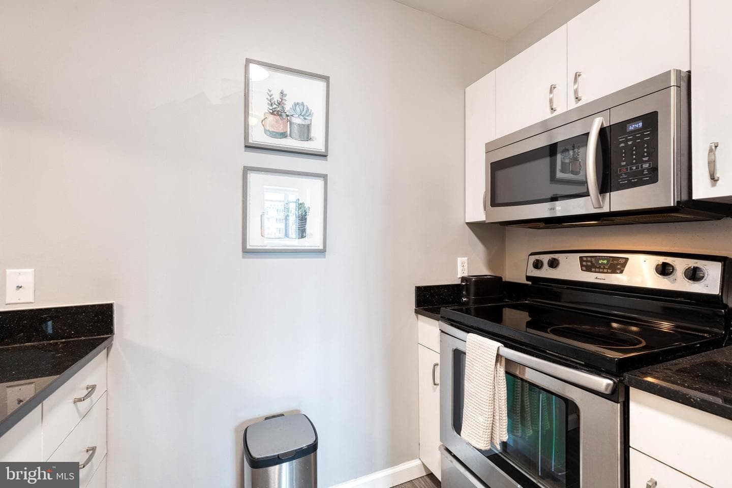 100 Harborview Drive #305 photo 13