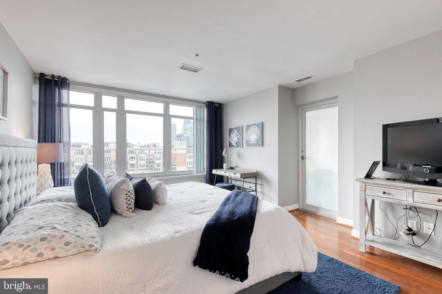 100 Harborview Drive #305 photo 16