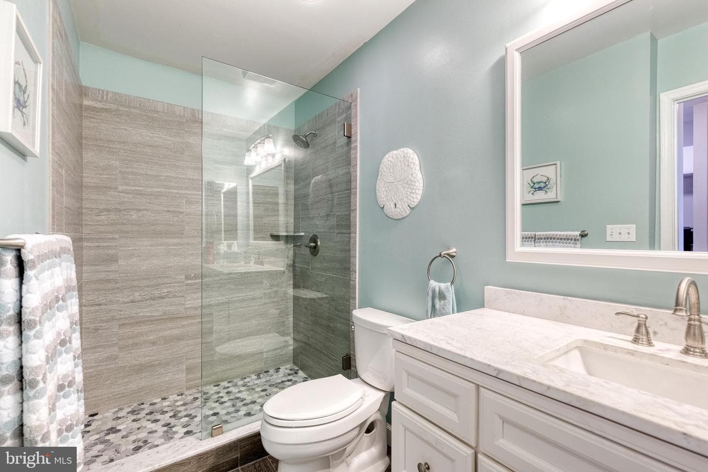 100 Harborview Drive #305 photo 18