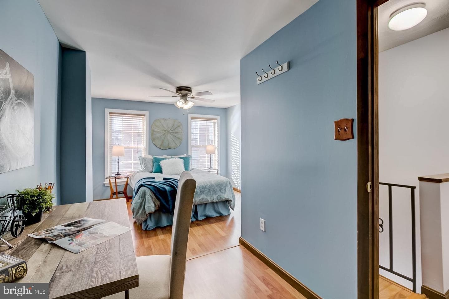 232 E Barney Street photo 17