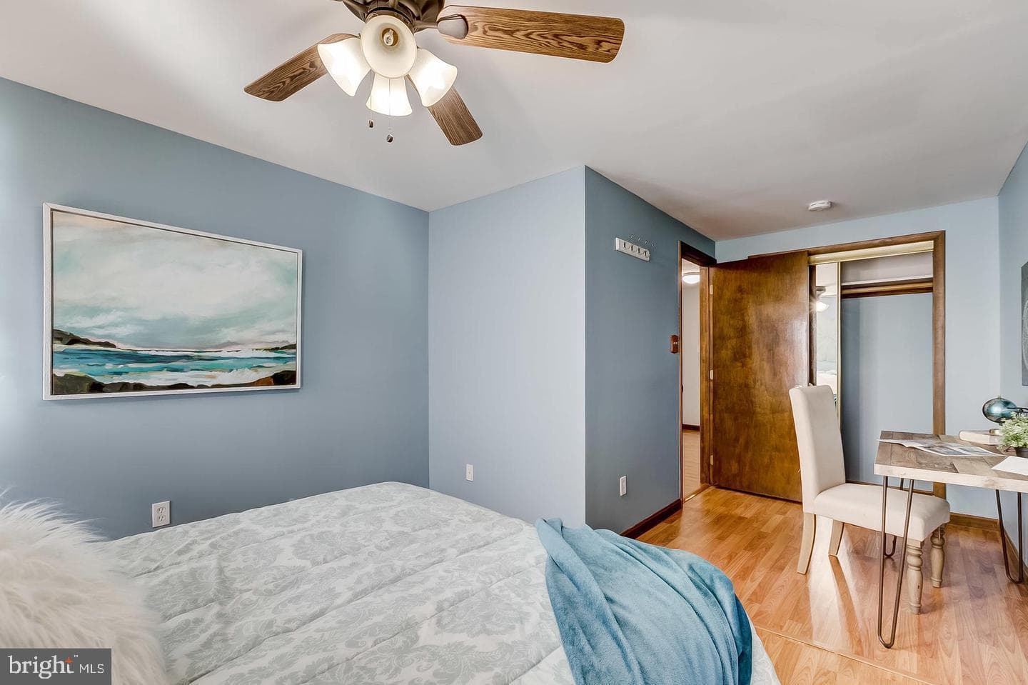 232 E Barney Street photo 20