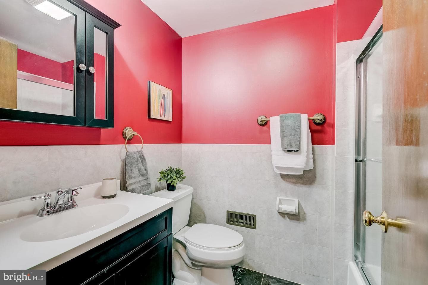 232 E Barney Street photo 21