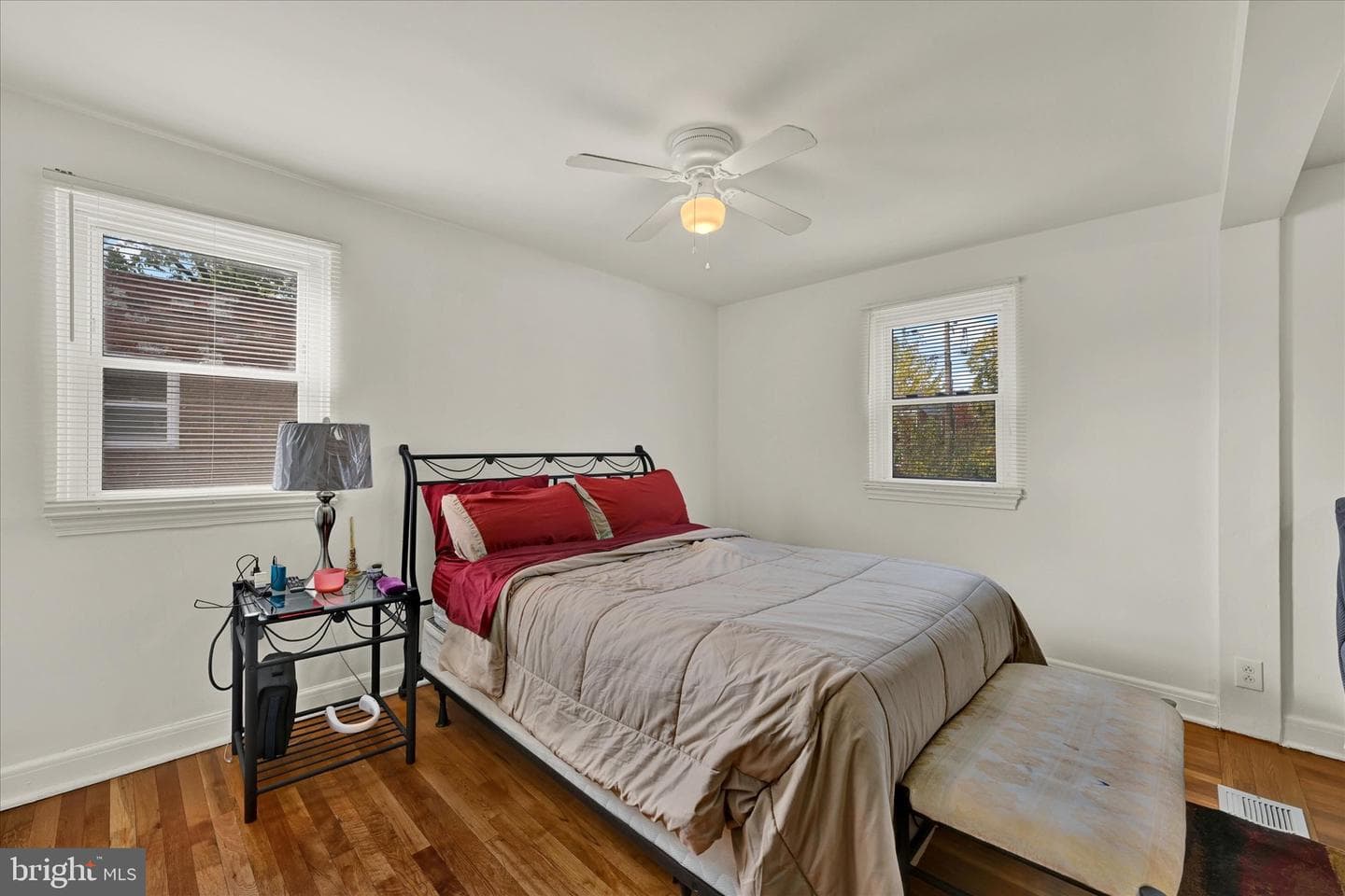 3922 Mortimer Avenue photo 15