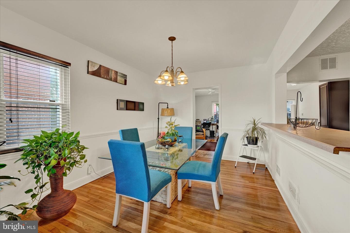 3922 Mortimer Avenue photo 6