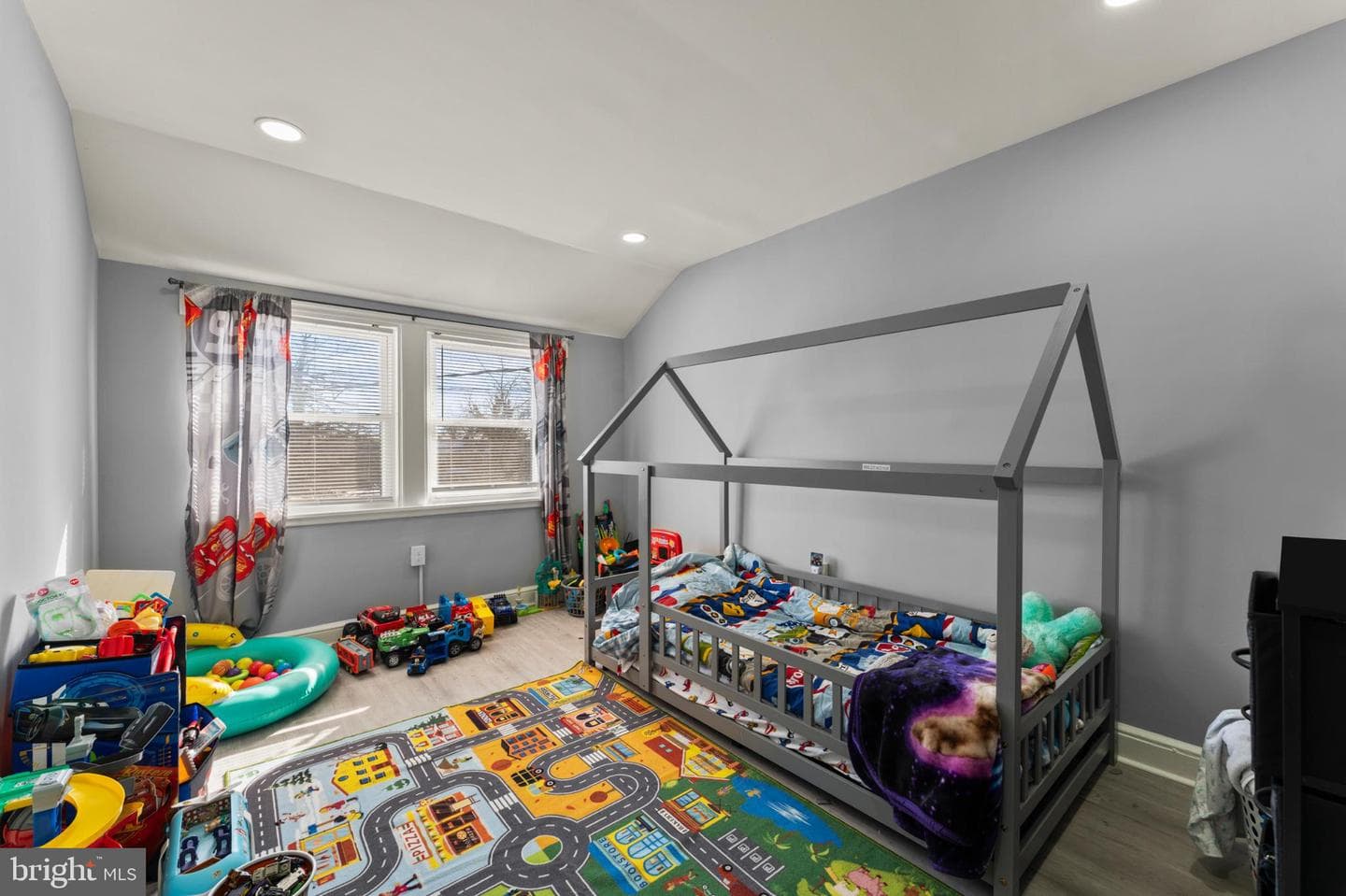4527 Northwood photo 21