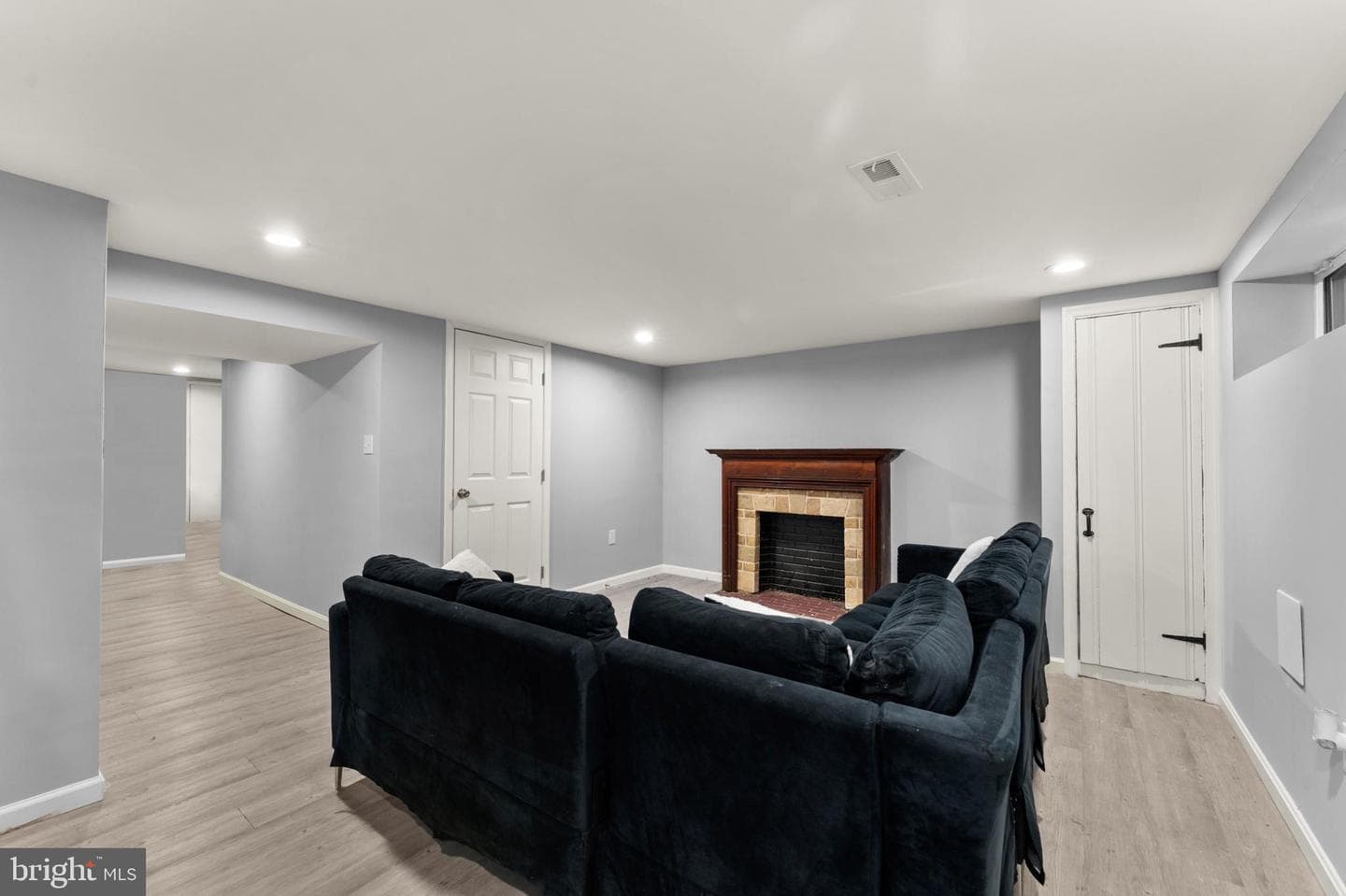 4527 Northwood photo 22