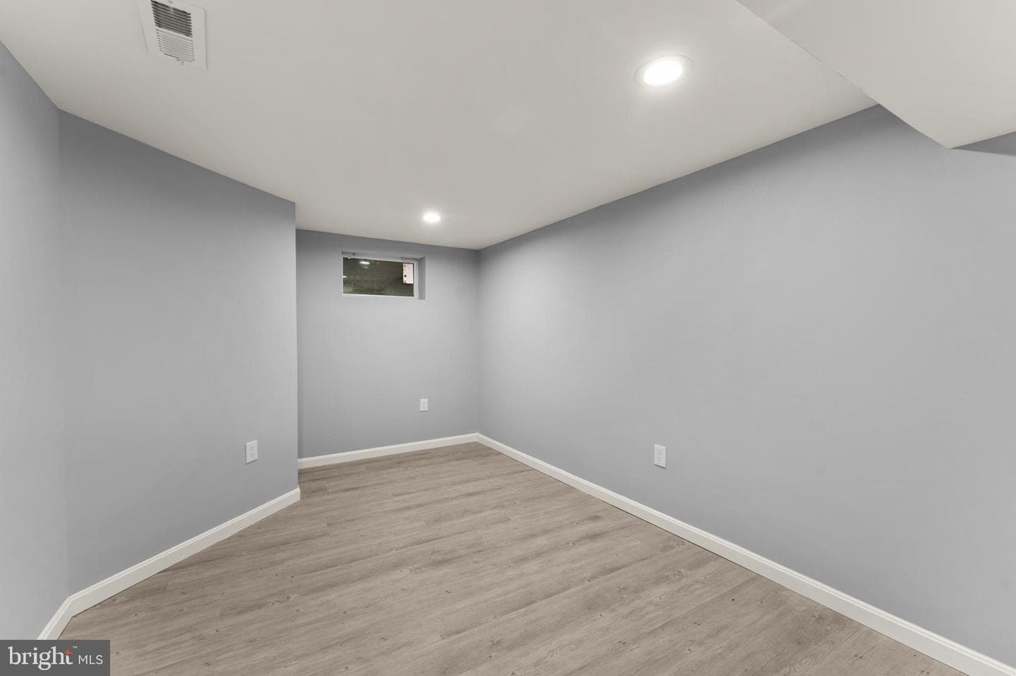 4527 Northwood photo 24