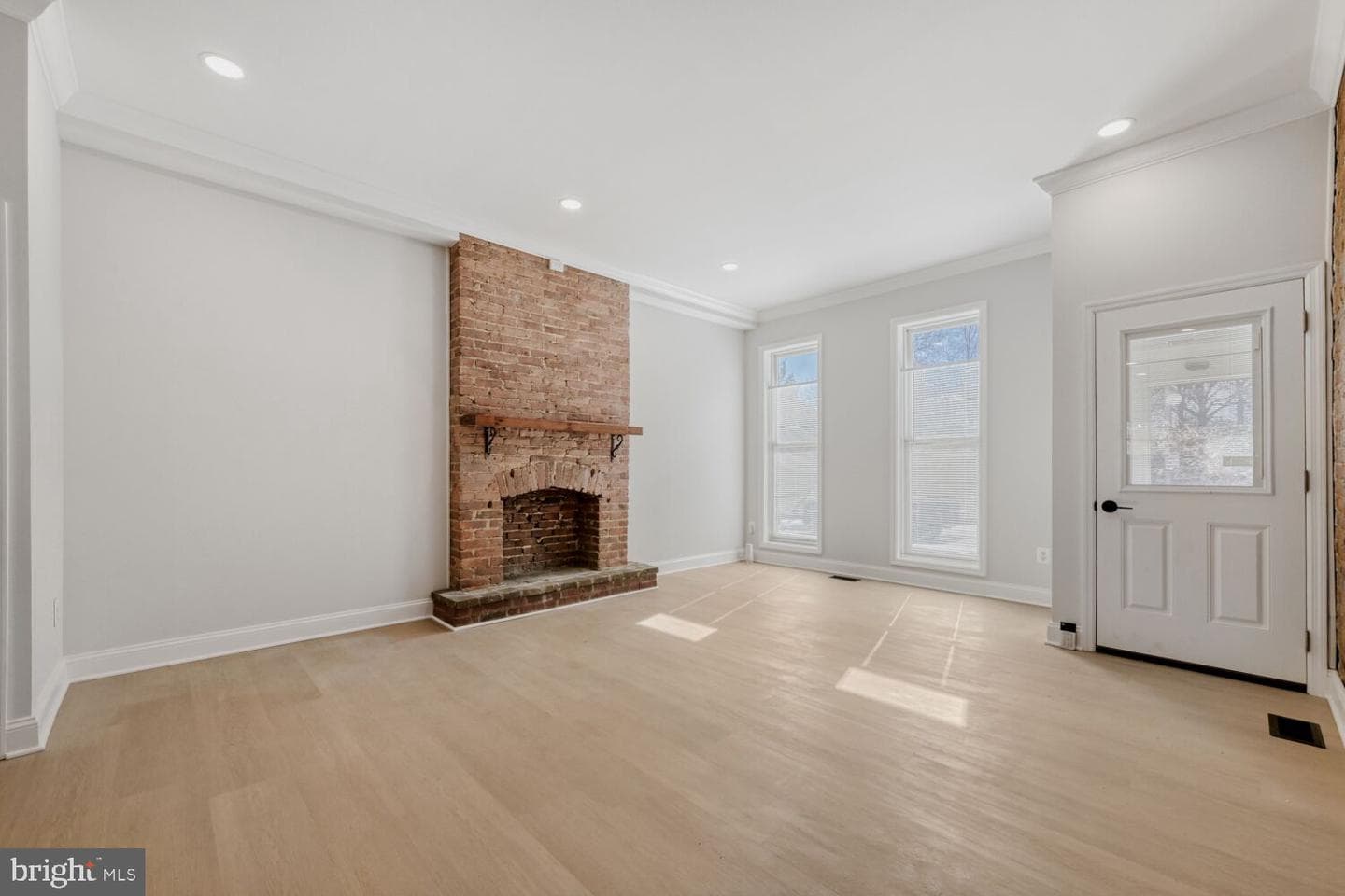 2328 E Baltimore Street photo 12