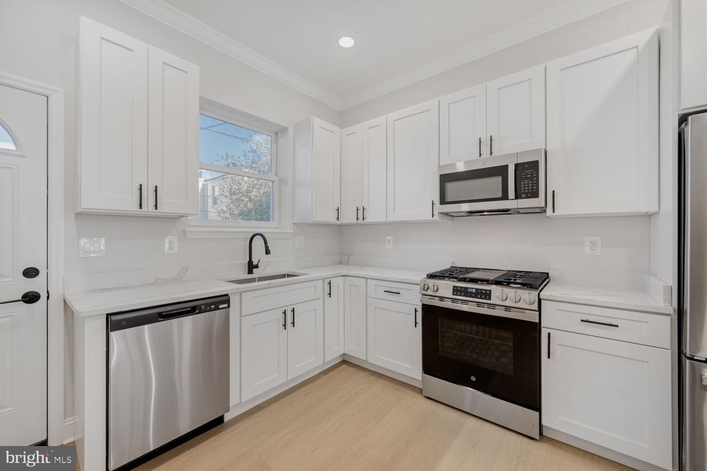 2328 E Baltimore Street photo 18