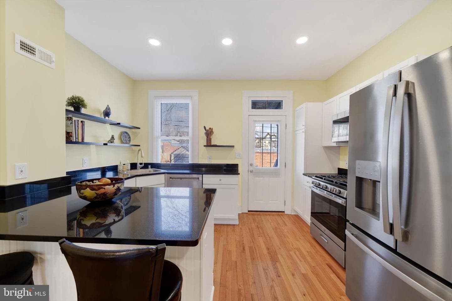 3627 Keystone Avenue photo 6