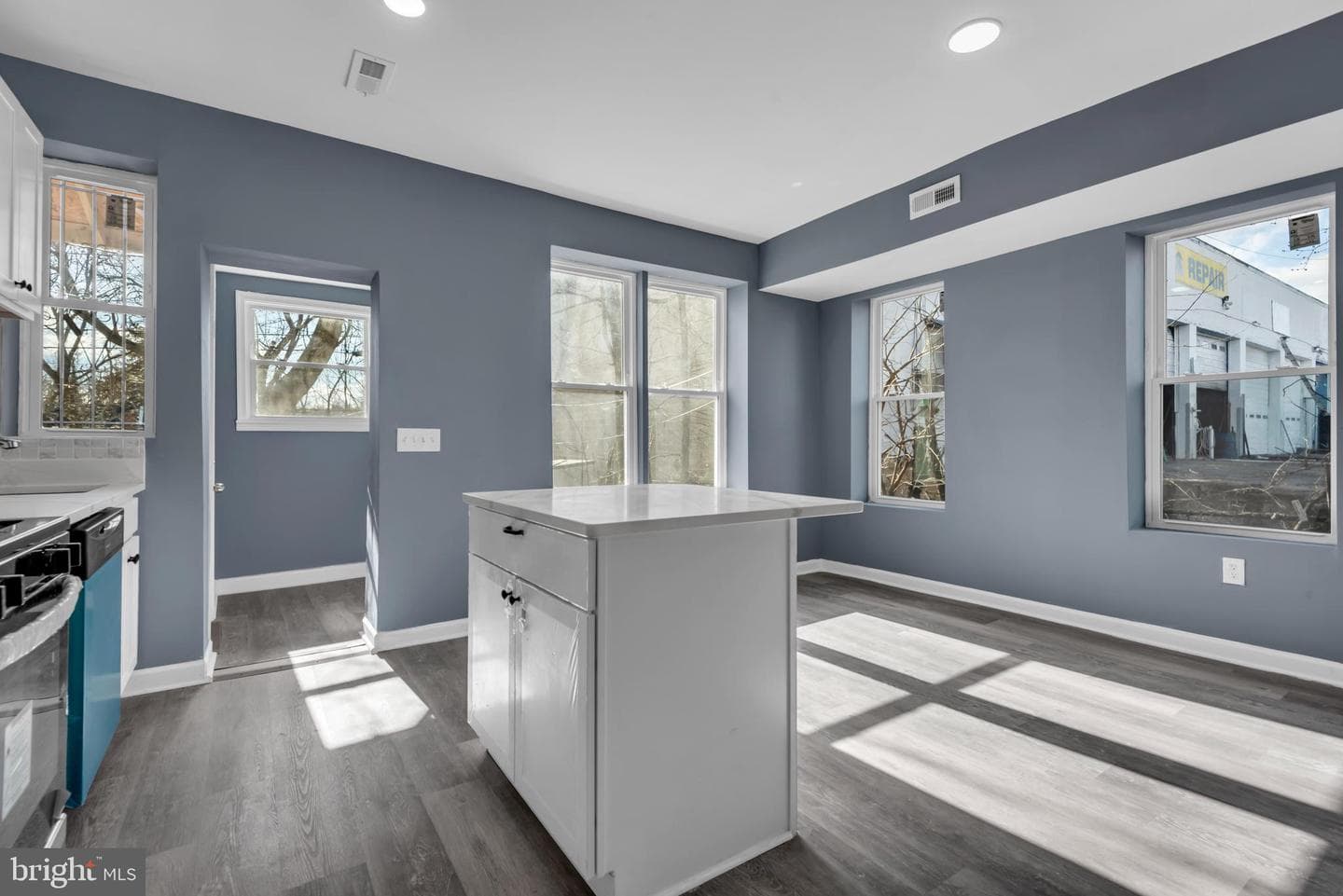 4216 Reisterstown Road photo 8