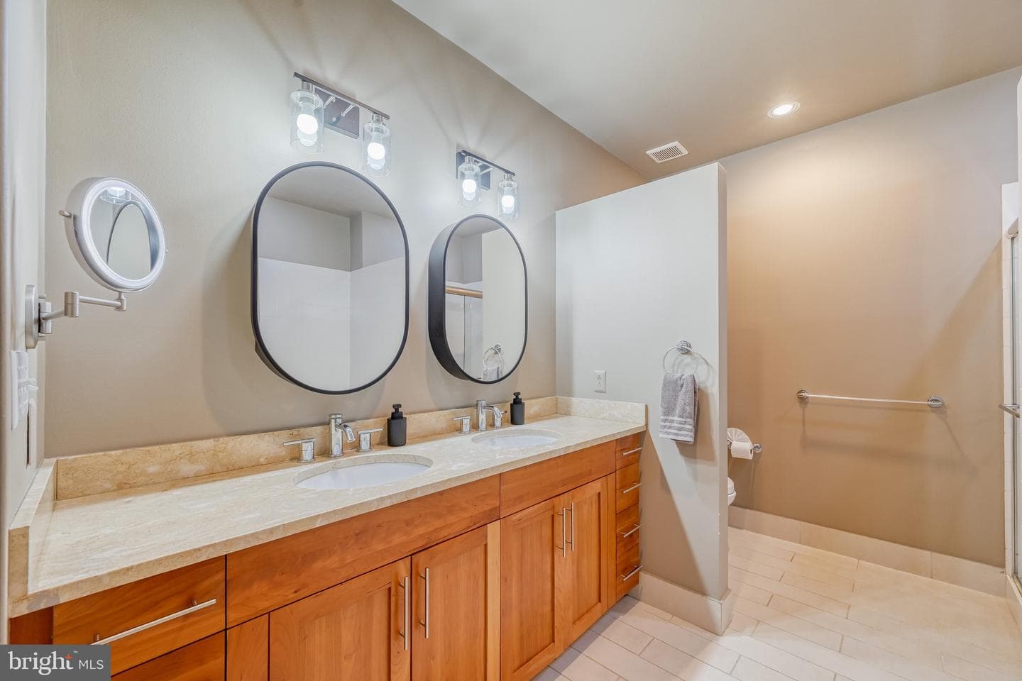 1200 Steuart Street #713 photo 24