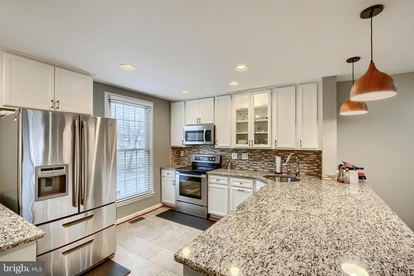 1206 S Linwood Avenue photo 6