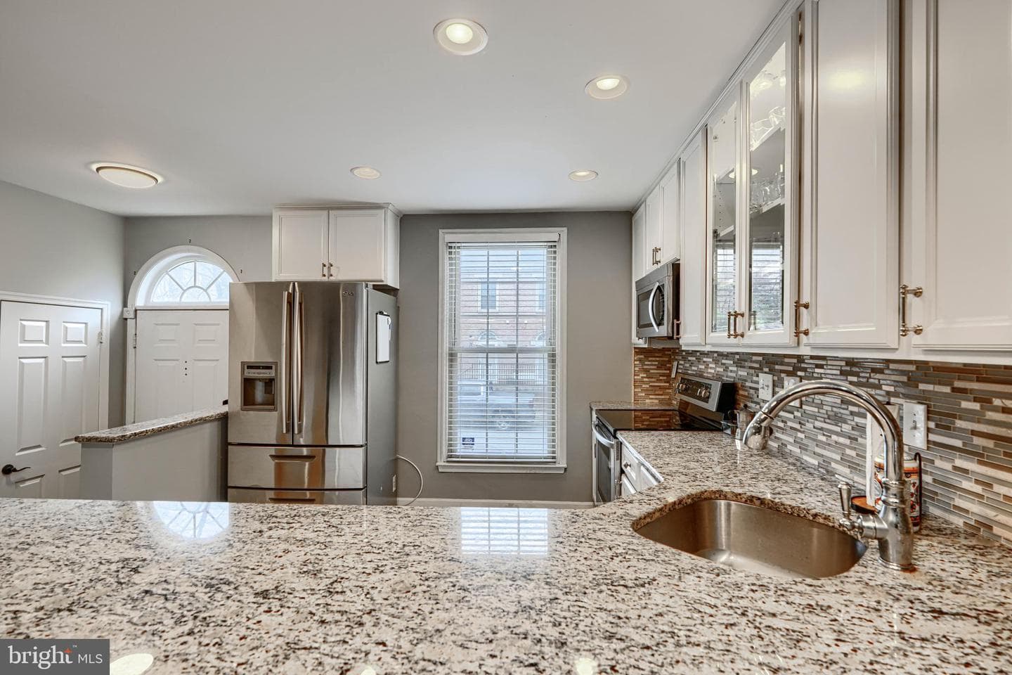 1206 S Linwood Avenue photo 8