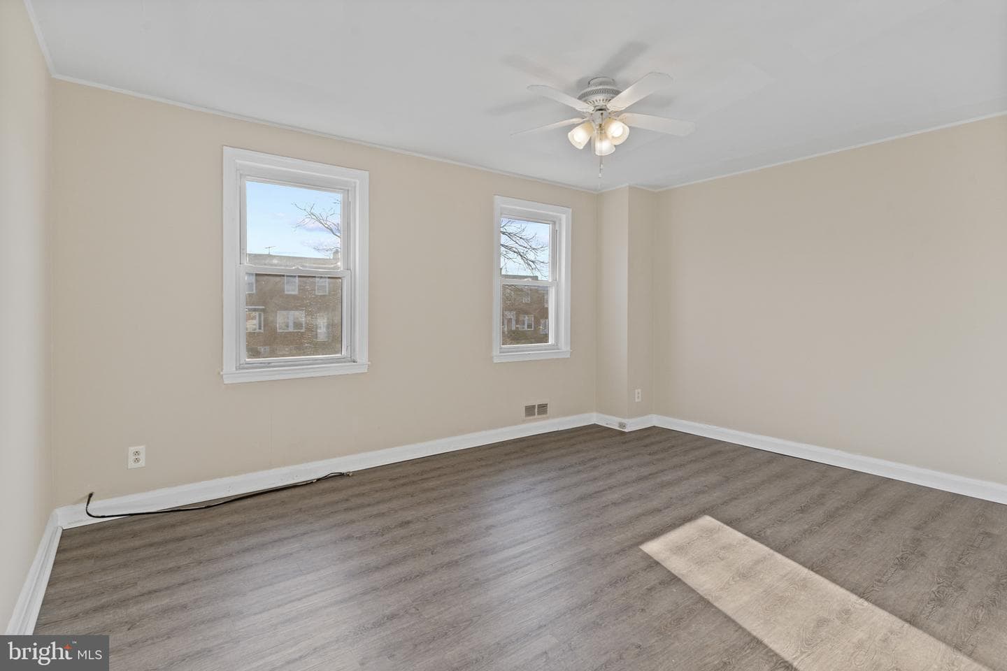 4116 Raymonn Avenue photo 10