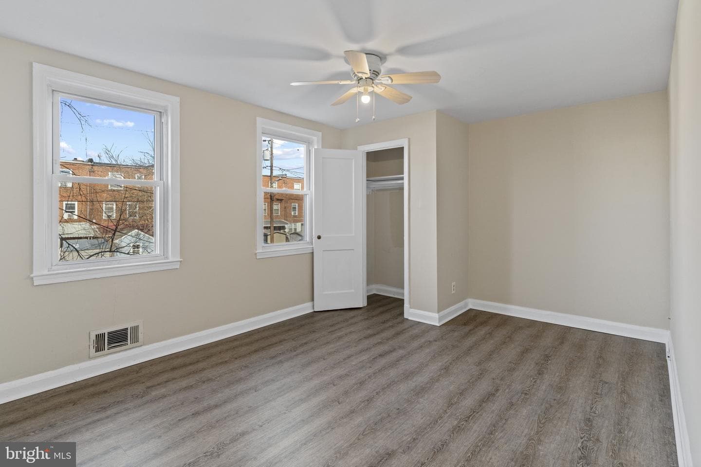 4116 Raymonn Avenue photo 8