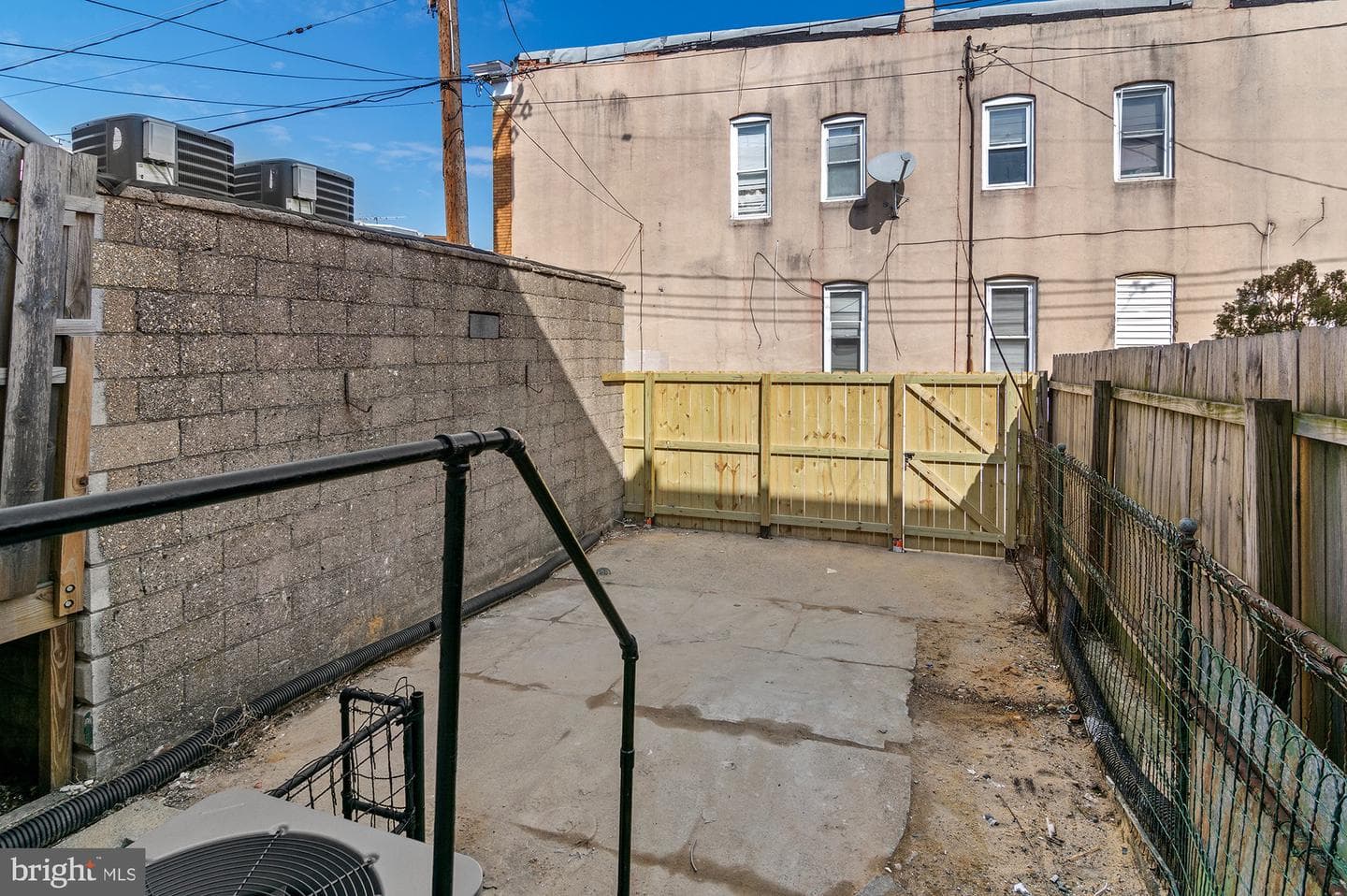 1403 S Carey Street photo 32