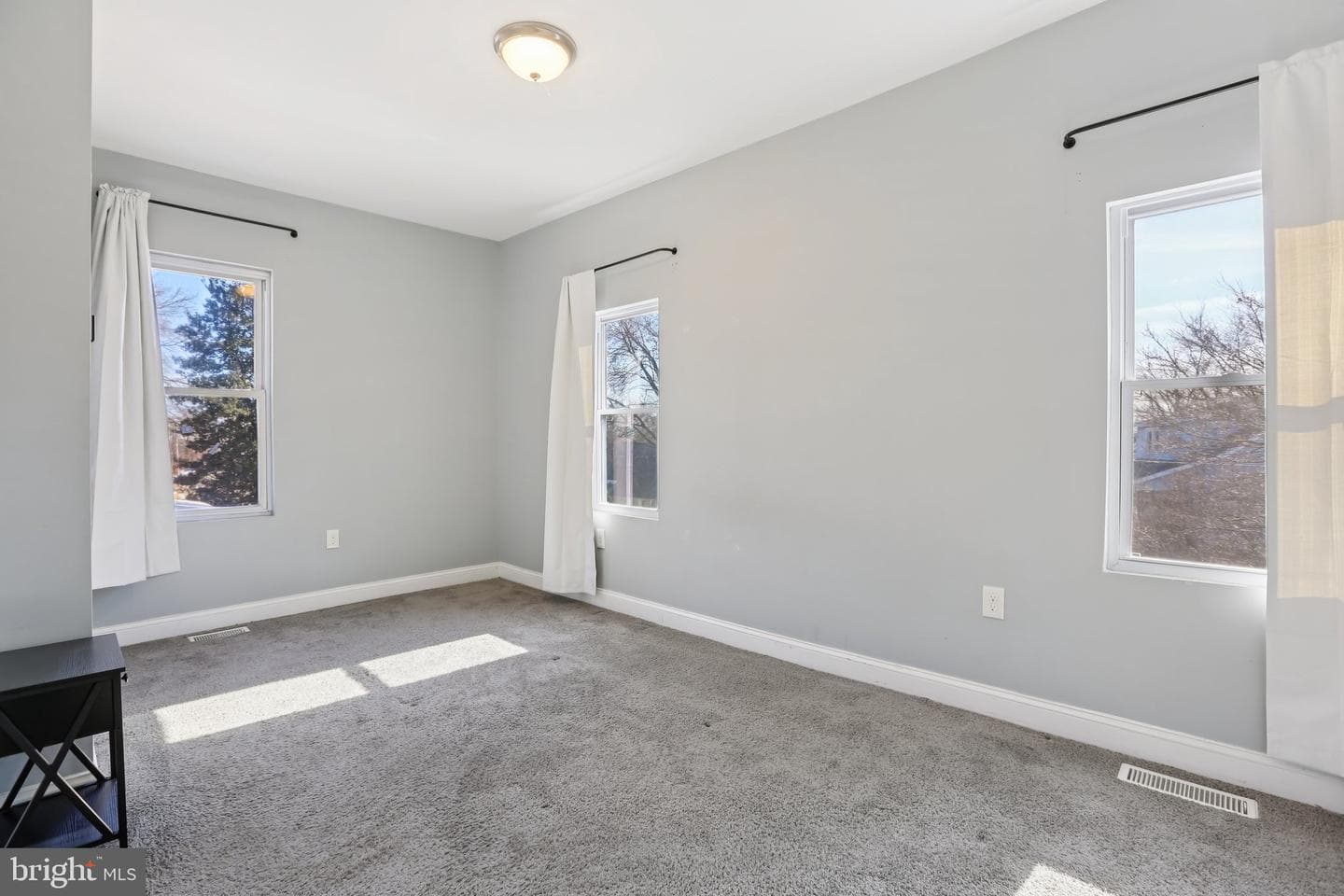 3814 Pinewood Avenue photo 16