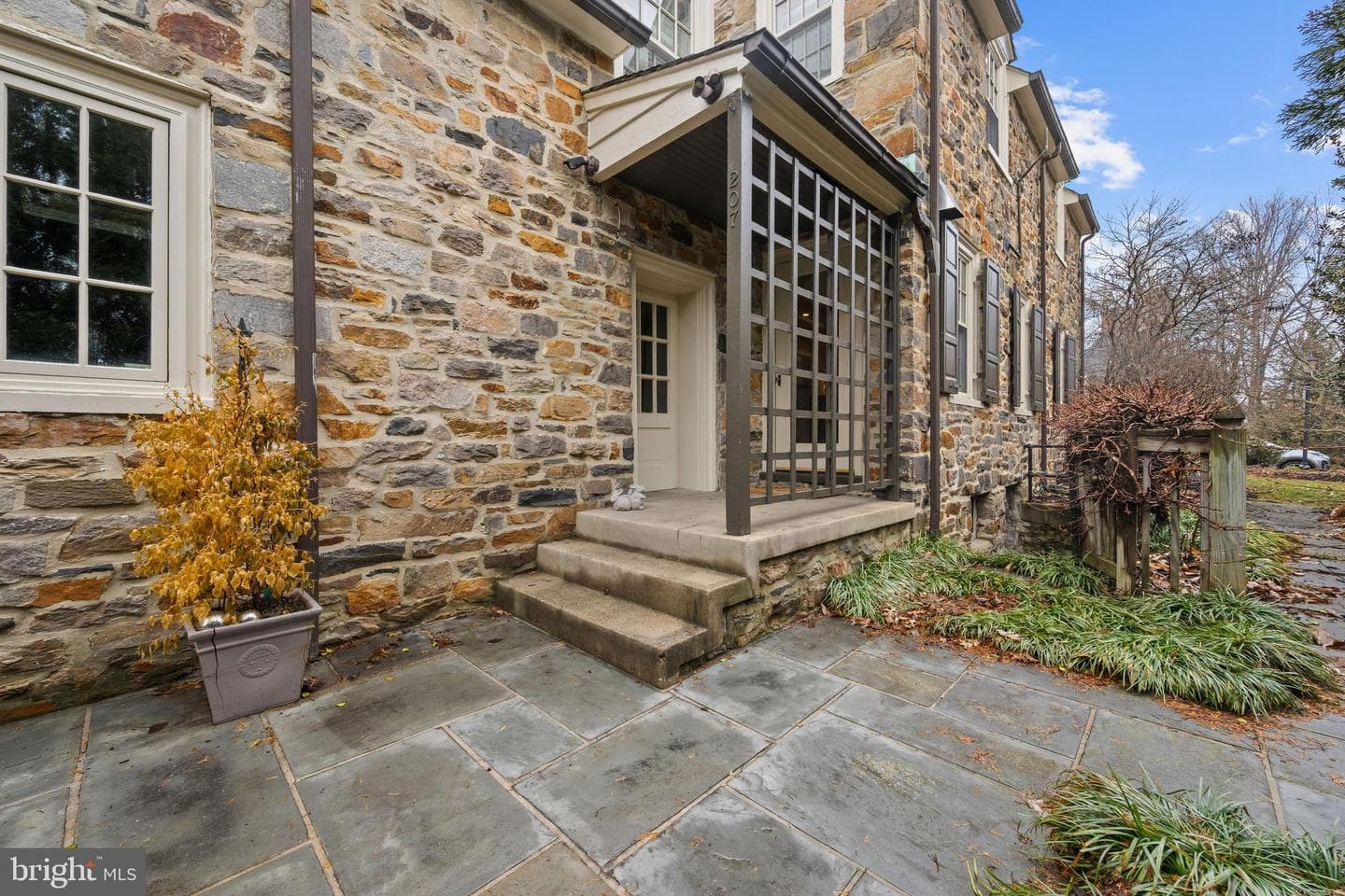 207 Upnor Road photo 41