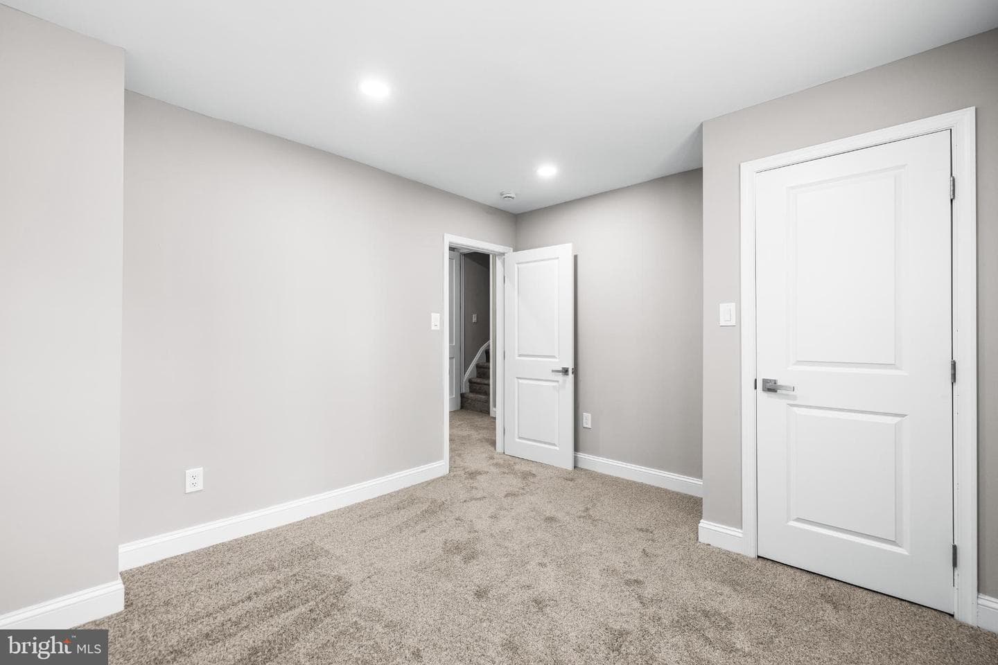 3507 Holmes Avenue photo 26