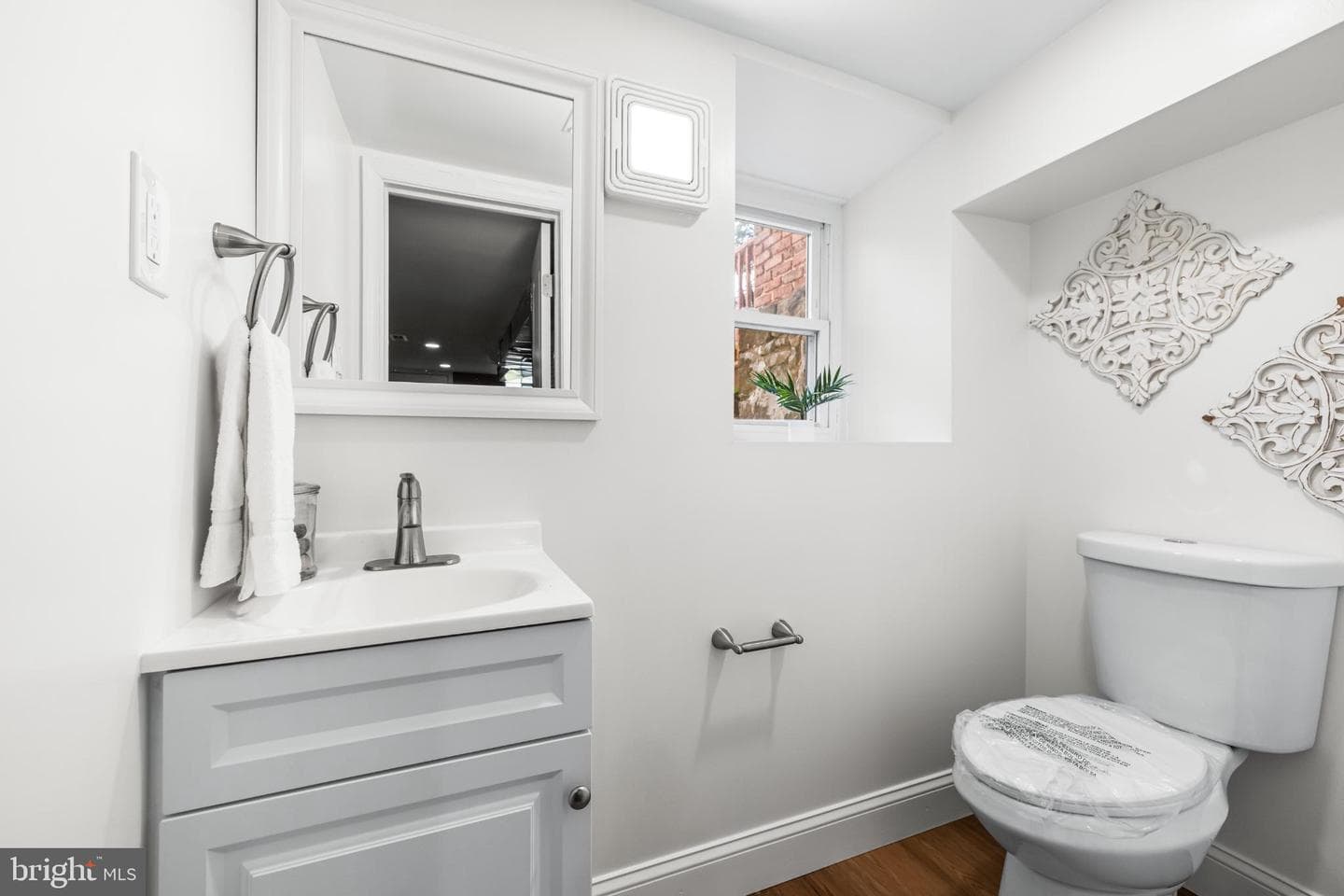 3507 Holmes Avenue photo 48