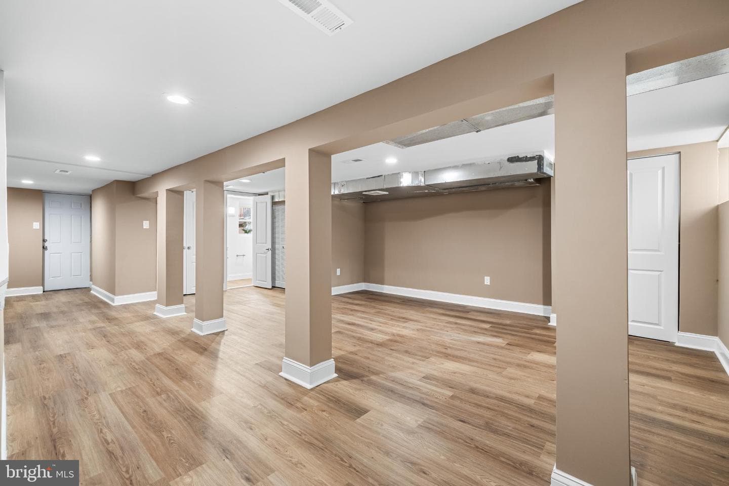 3507 Holmes Avenue photo 49