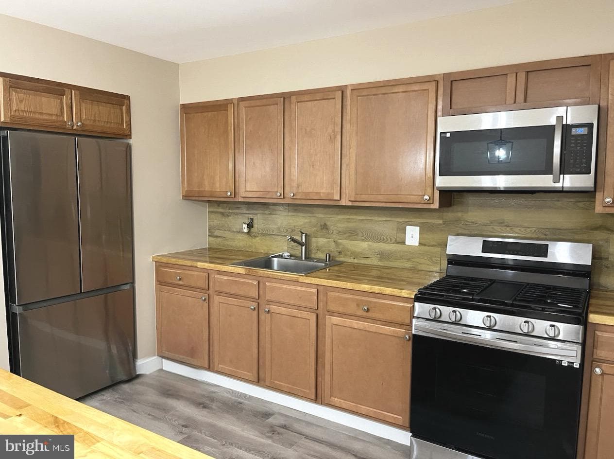 4865 Melbourne Road photo 2
