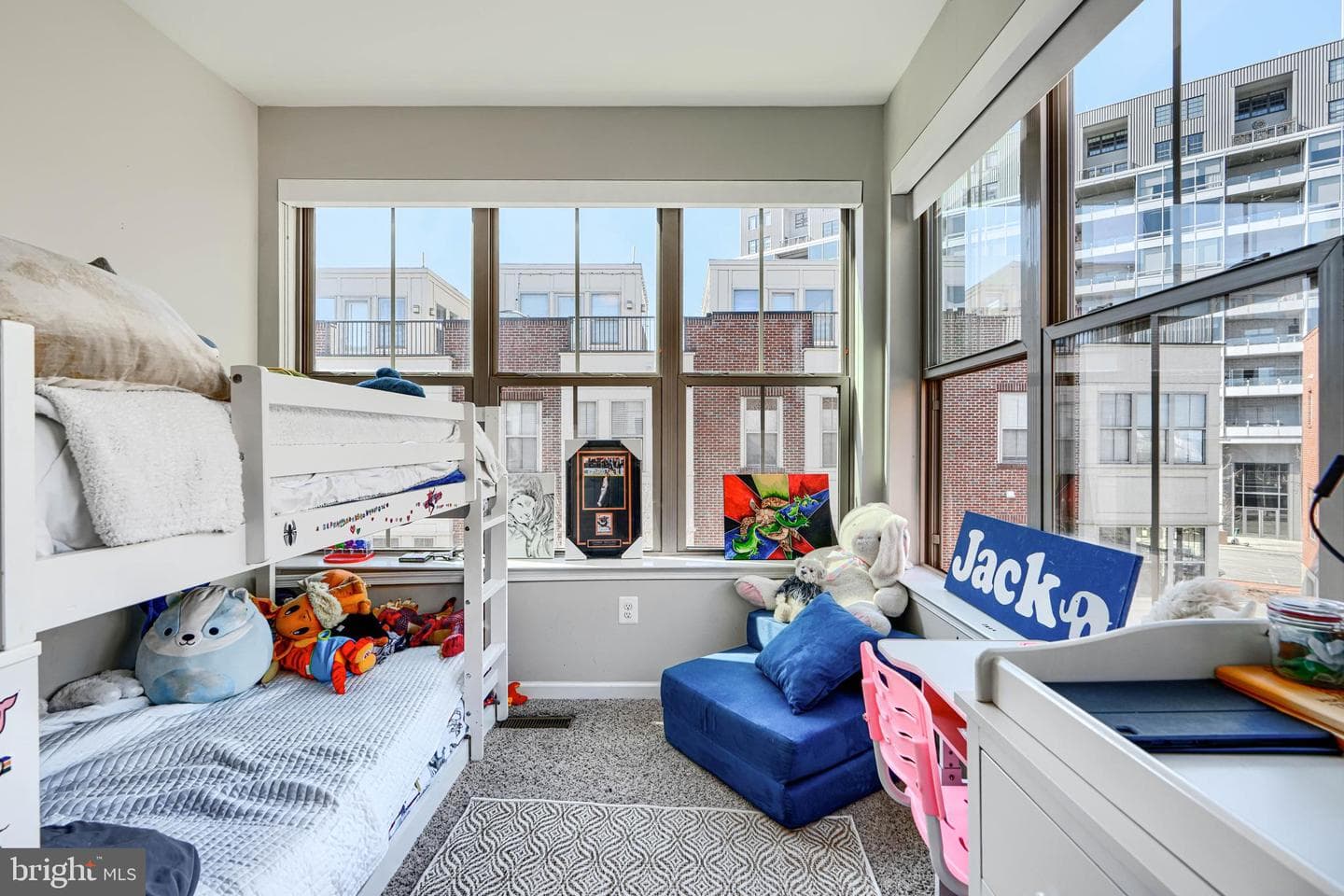 1313 Benjamin Street photo 30