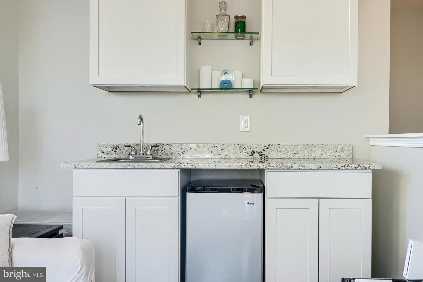 1313 Benjamin Street photo 35