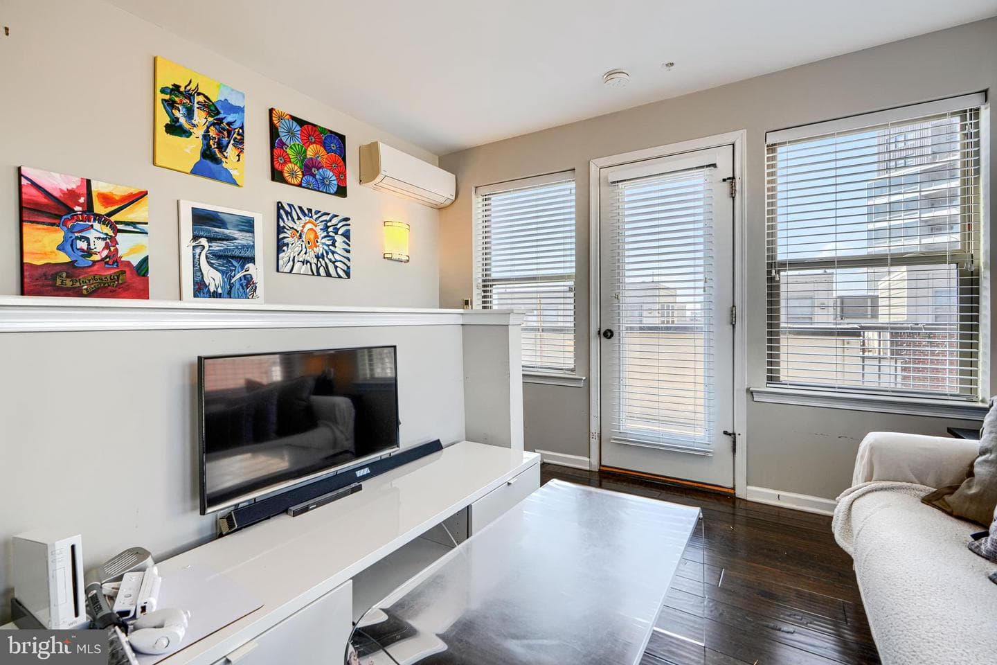 1313 Benjamin Street photo 36