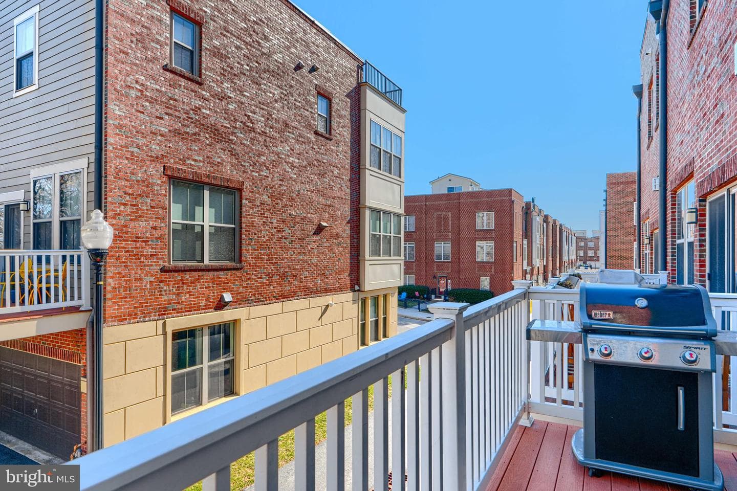 1313 Benjamin Street photo 49