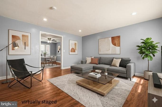 1636 Pentwood Road photo 4