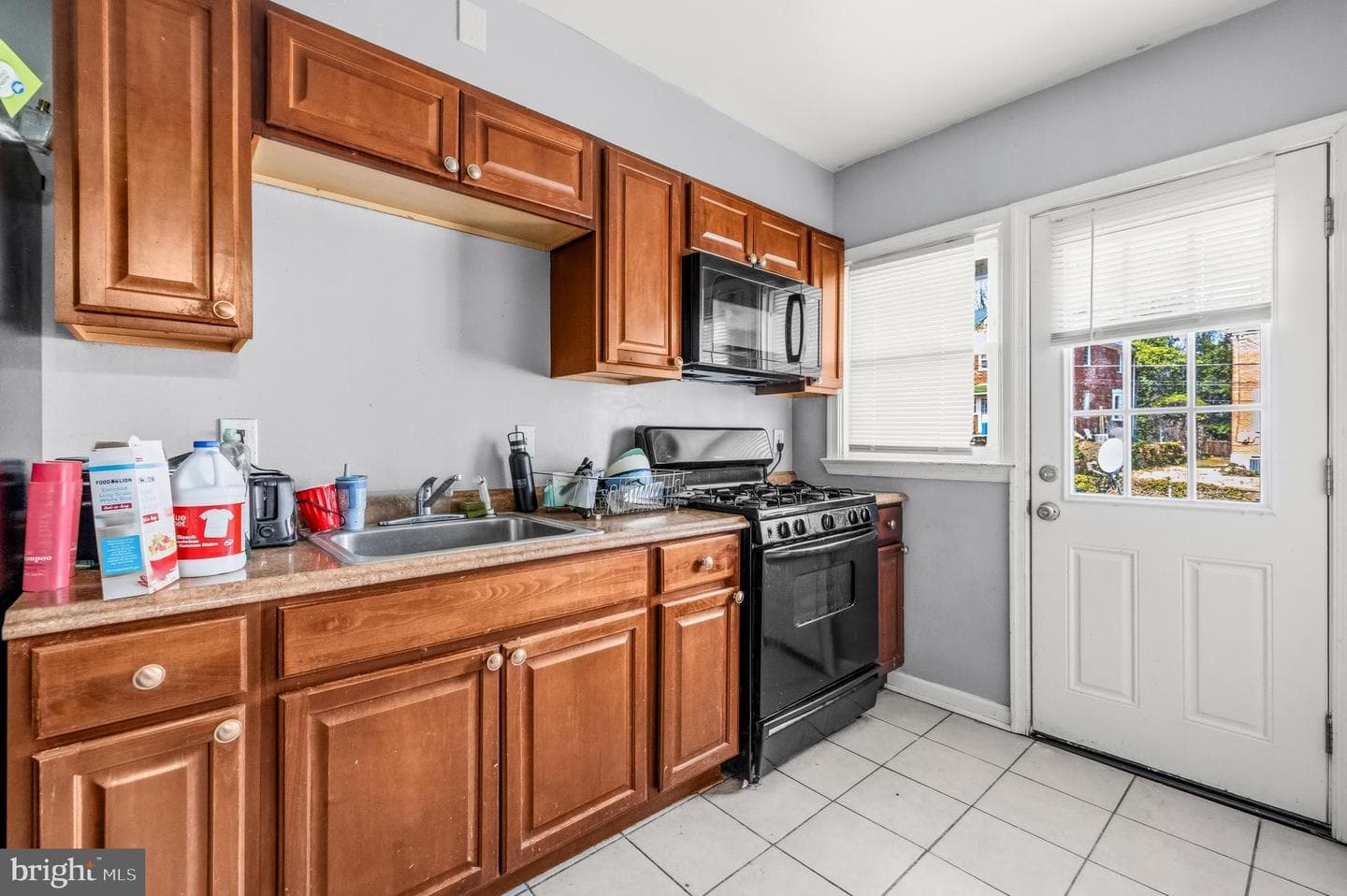 1636 Pentwood Road photo 8